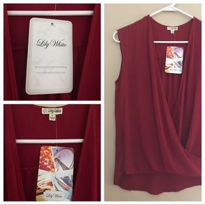 “Lily White” NWT Red Sleeveless Blouse, size Sm